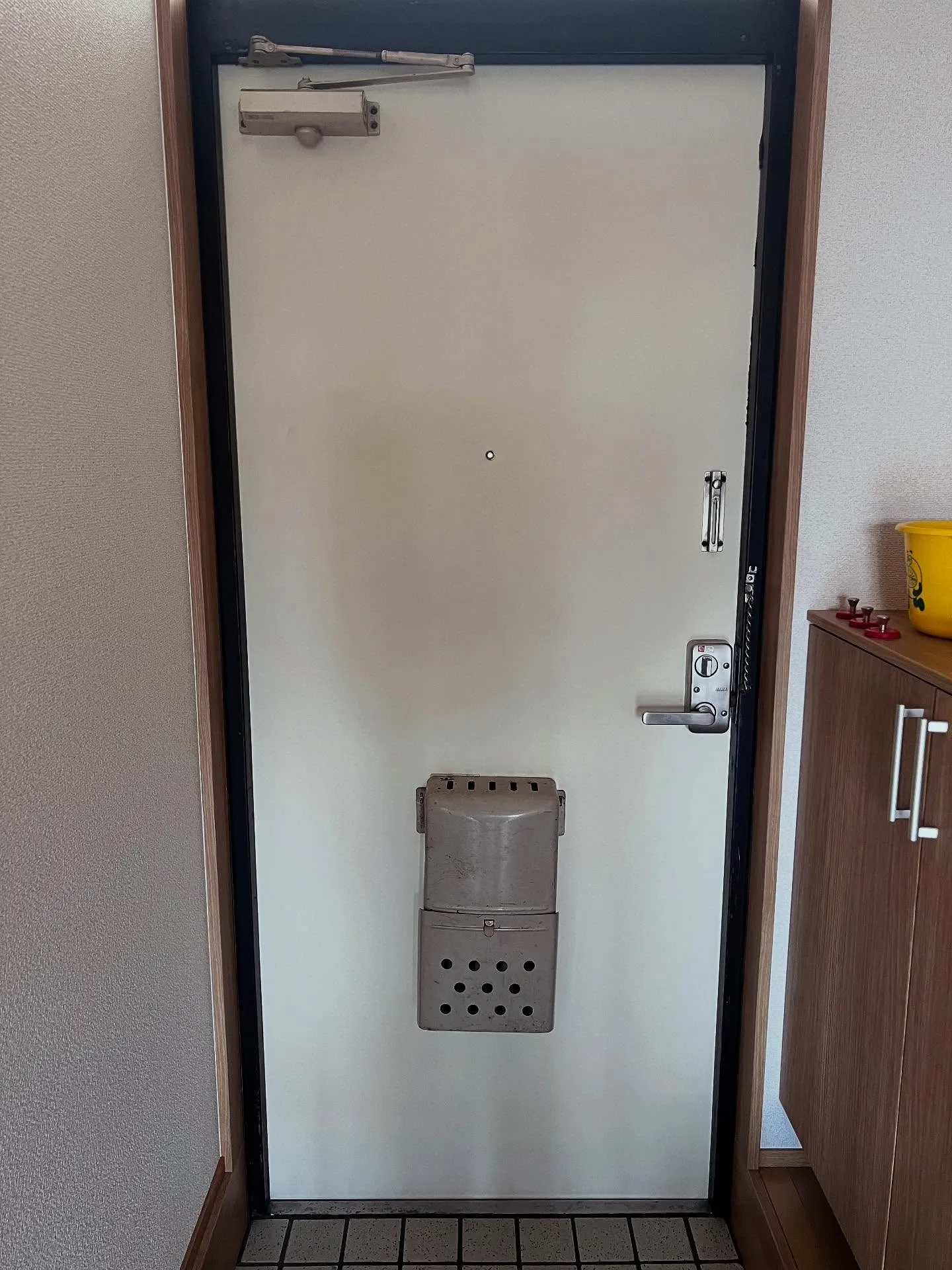 #豊川市#看板屋#デザイン#ダイノックシート#玄関ドア##貼...